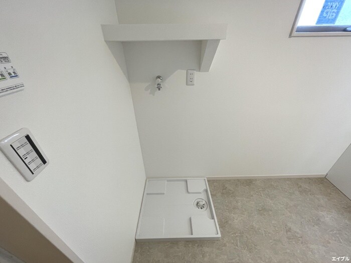 物件内観写真17　(洗濯機置場)