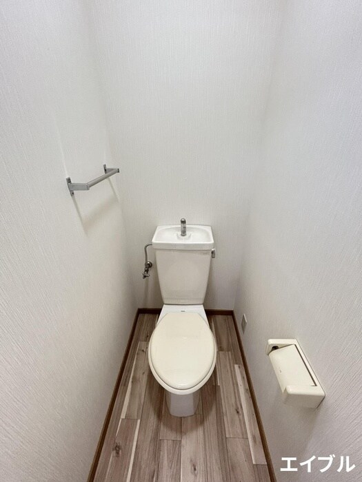 物件内観写真9　(トイレ)