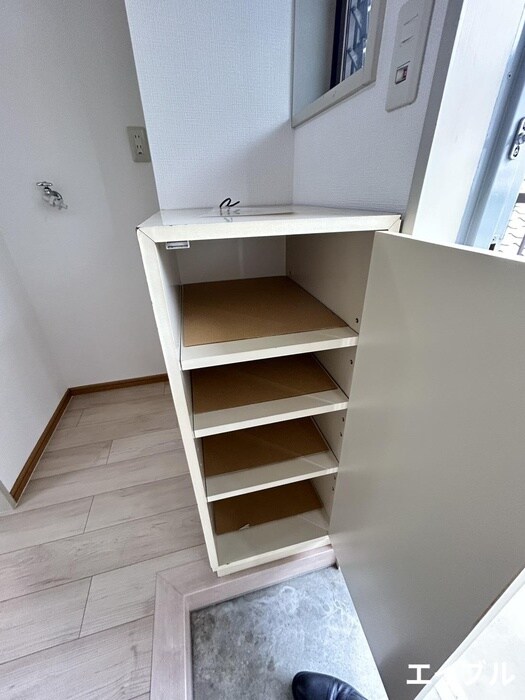 物件内観写真14　(靴箱)