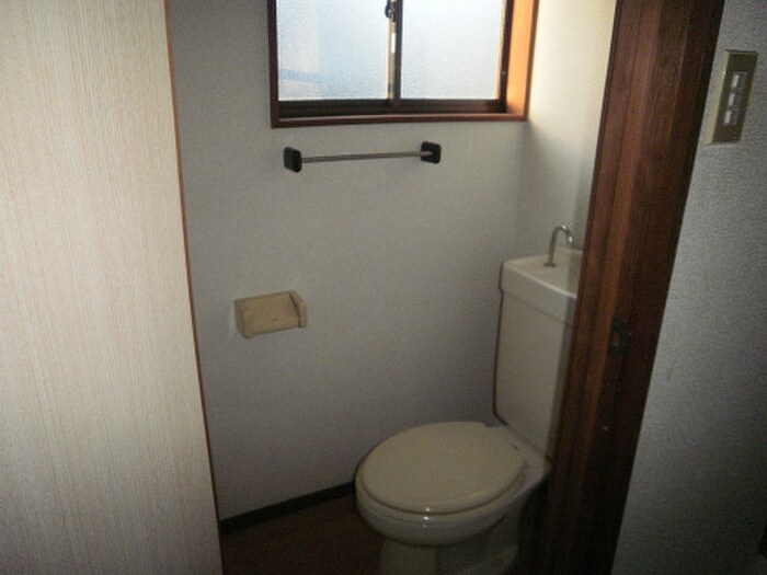 物件内観写真7　(トイレ)