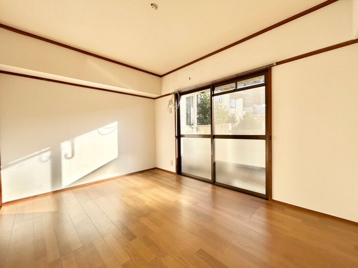 物件内観写真10　(居室)