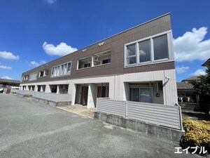シャン・ドゥ・ポワロ外観写真