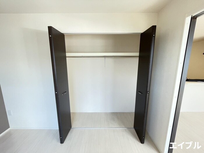 物件内観写真10　(収納)