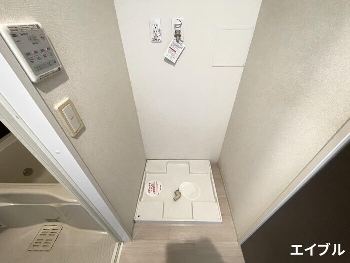 物件内観写真12　(洗濯機置場)