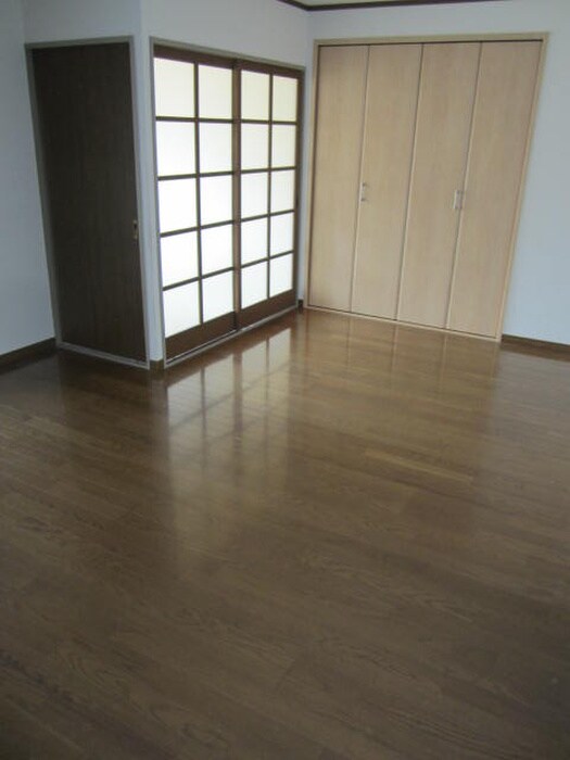 物件内観写真11　(居室)