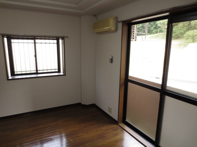 物件内観写真9　(居室)