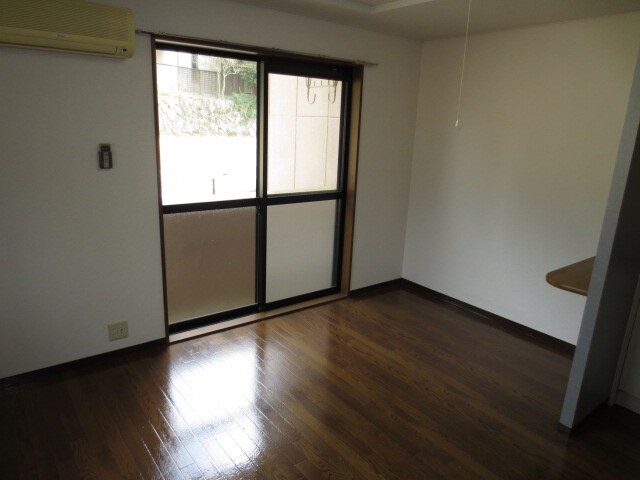 物件内観写真12　(居室)