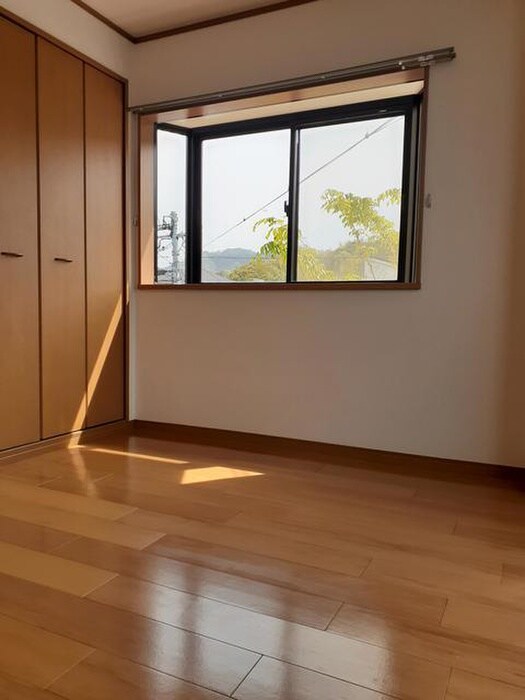 物件内観写真4　(居室)