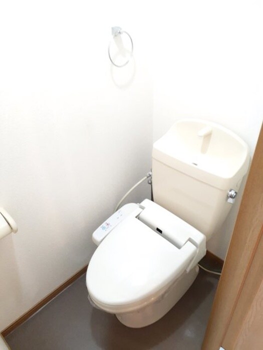 物件内観写真8　(トイレ)