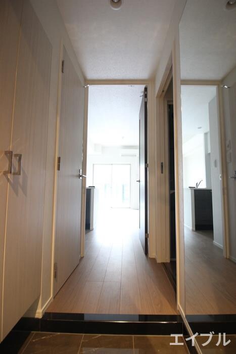 物件内観写真18　(廊下)