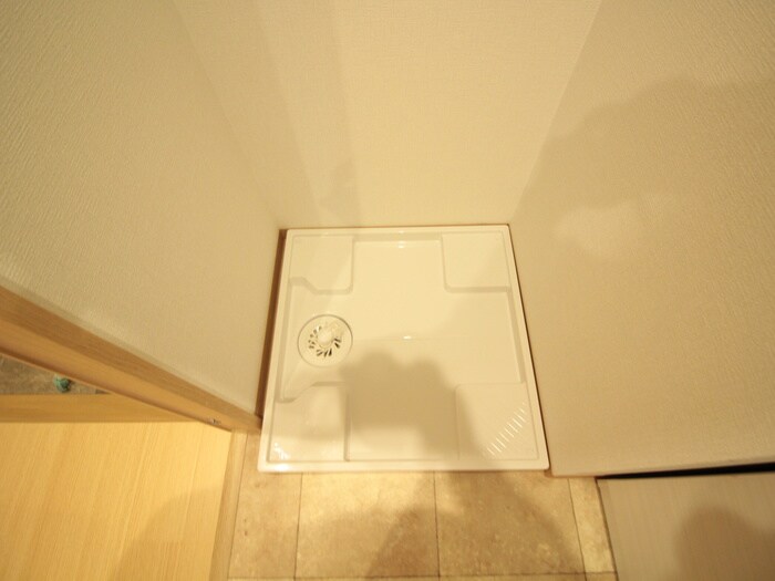 物件内観写真10　(洗濯機置場)