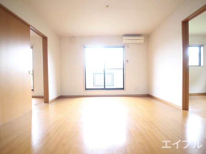 物件内観写真7　(居室)