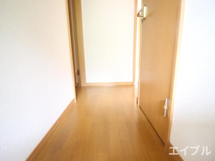 物件内観写真15　(廊下)