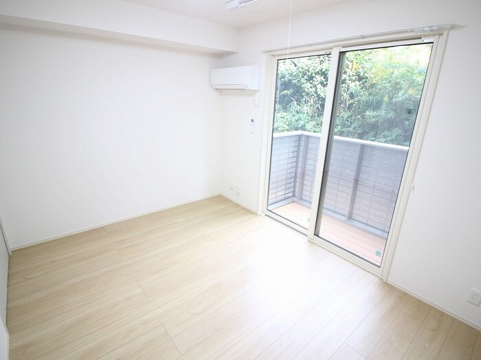 物件内観写真4　(居室)