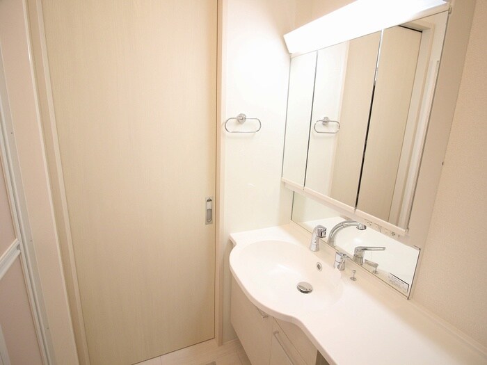 物件内観写真10　(洗面)