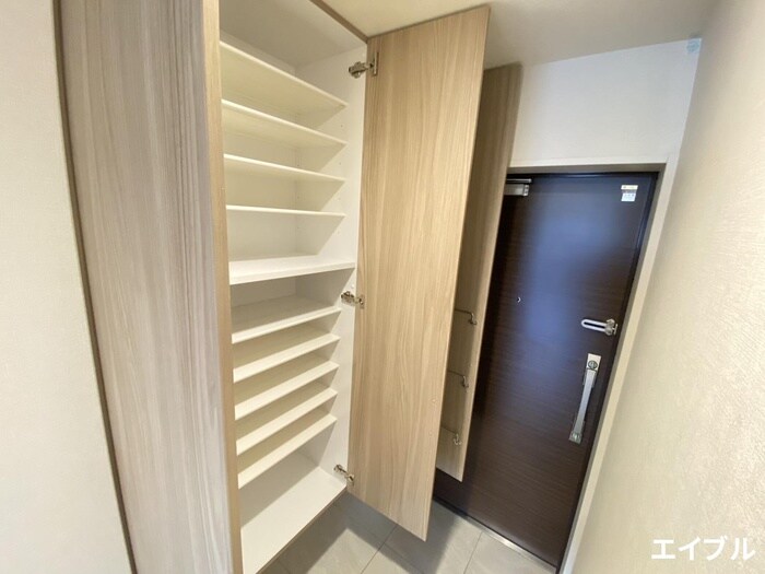 物件内観写真17　(靴箱)