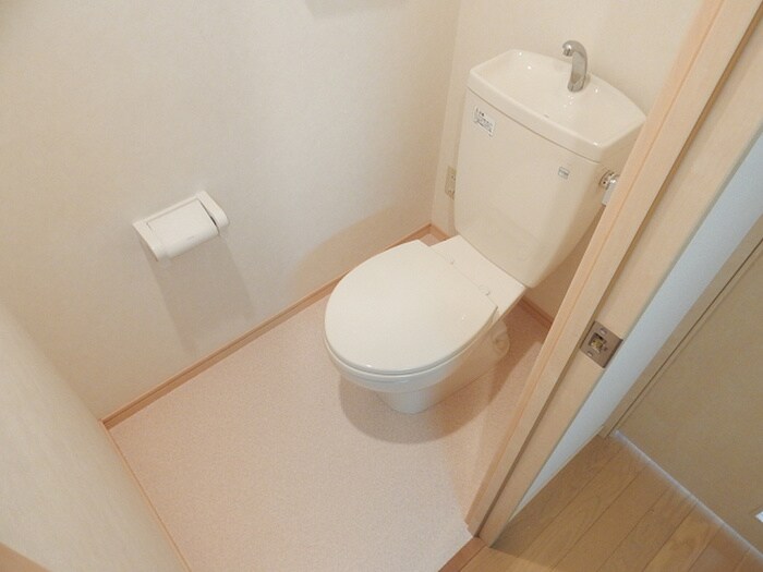 物件内観写真7　(トイレ)