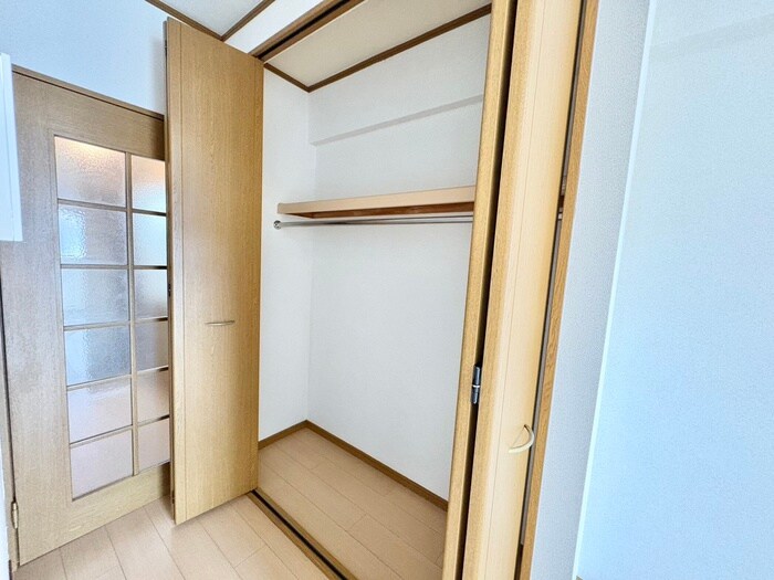 物件内観写真13　(収納)