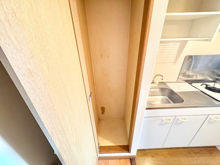 物件内観写真15　(収納)