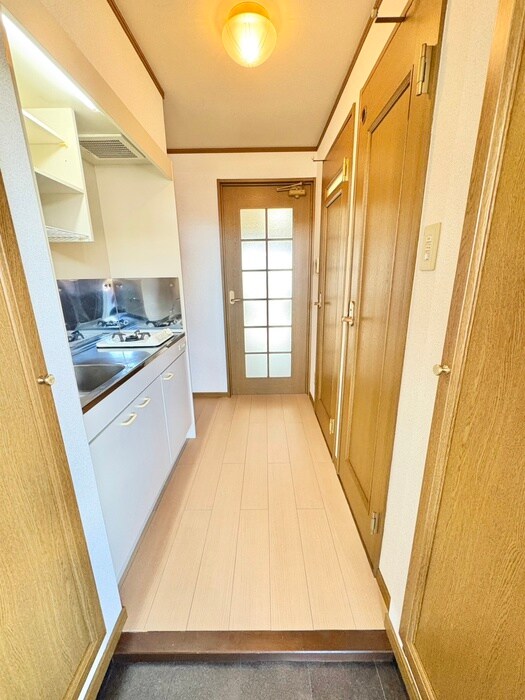 物件内観写真19　(廊下)