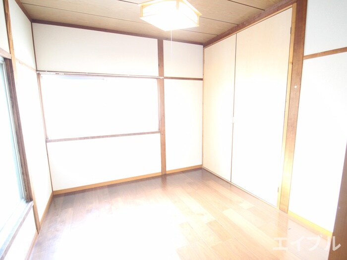 物件内観写真8　(居室)