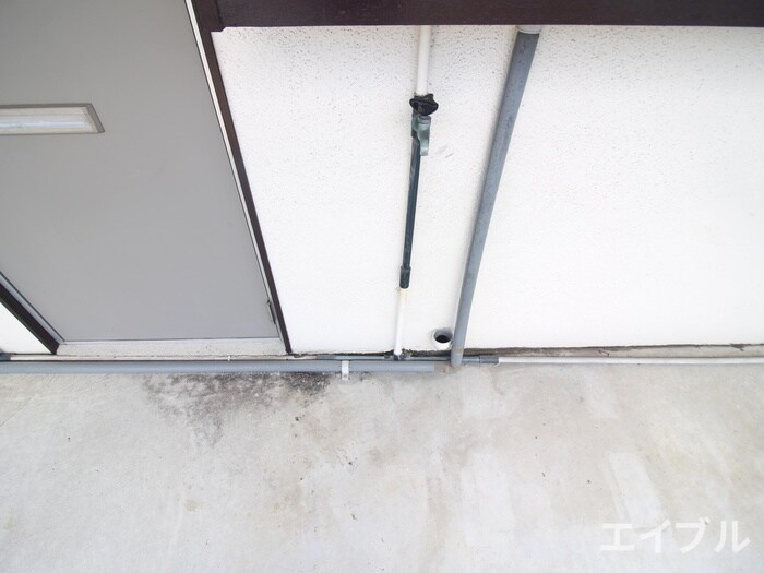 物件内観写真13　(洗濯機置場)