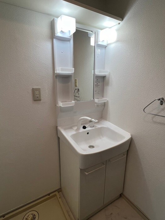 物件内観写真12　(洗面)