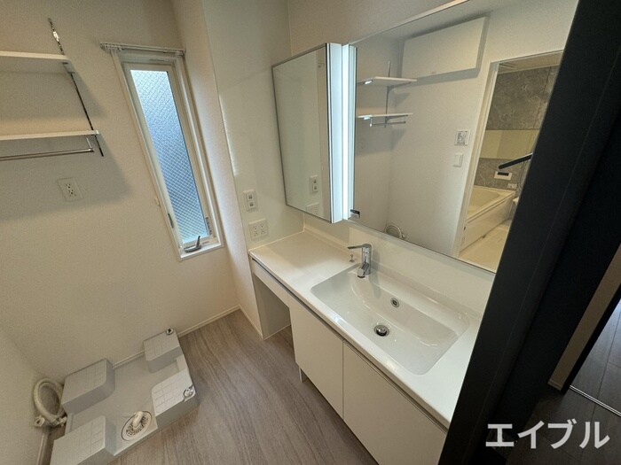 物件内観写真9　(洗面)