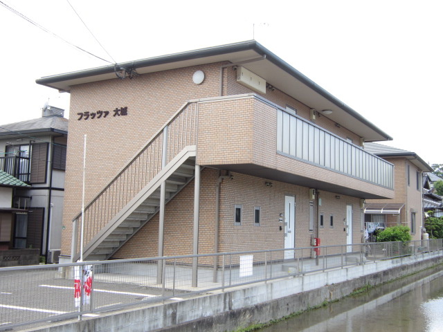 フラッツァ大城