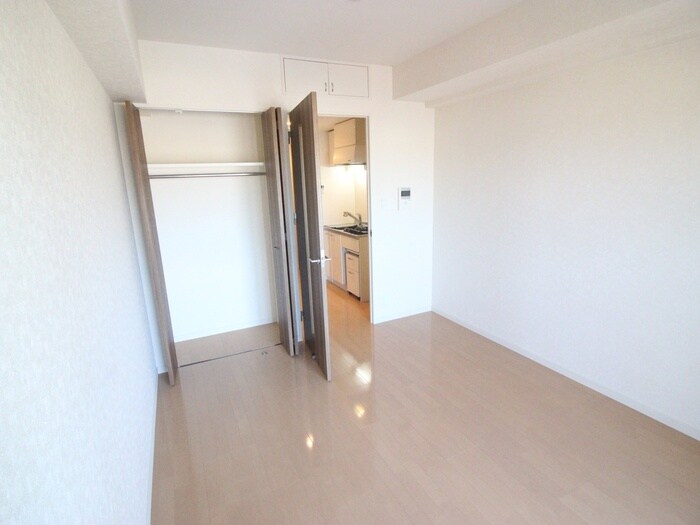 物件内観写真4　(居室)