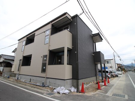 シャモニーみかさ野外観写真