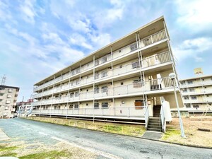 ビレッジハウス萩原1号棟外観写真