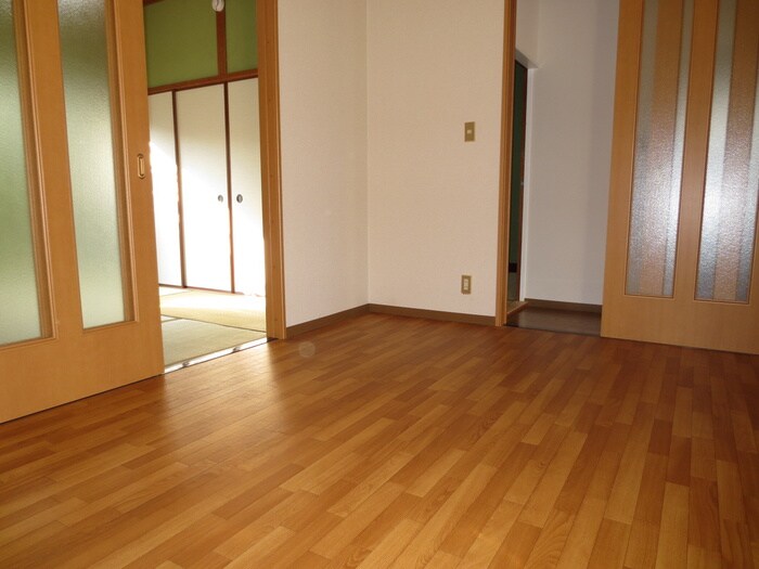 物件内観写真10　(居室)