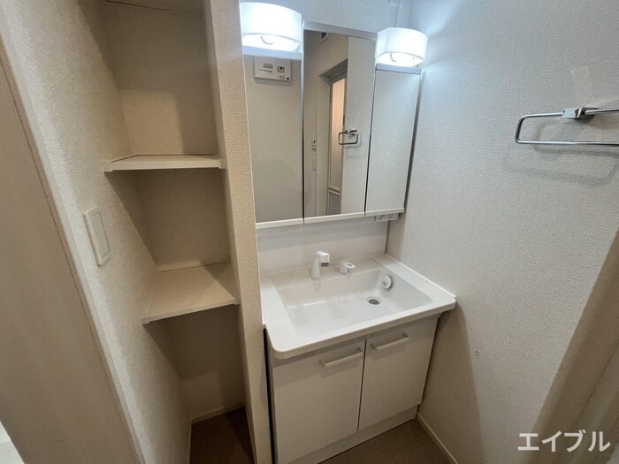 物件内観写真12　(洗面)