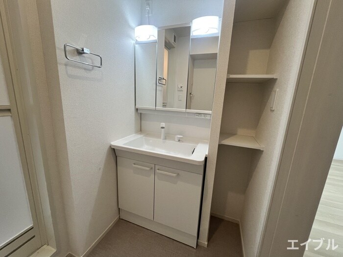 物件内観写真13　(洗面)