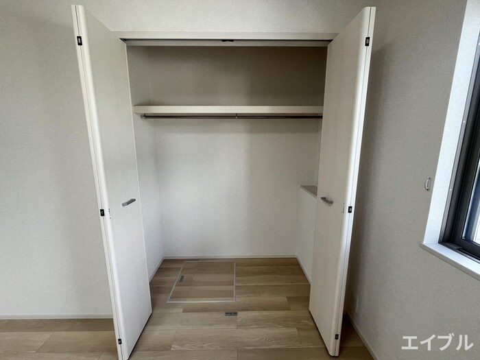 物件内観写真15　(収納)