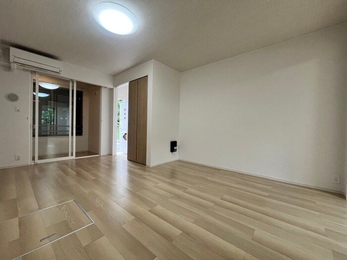 物件内観写真16　(居室)