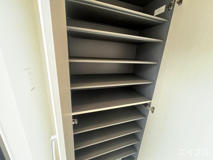 物件内観写真18　(靴箱)