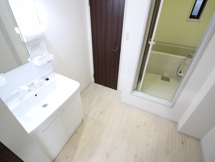 物件内観写真12　(洗面)