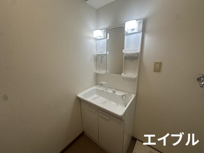 物件内観写真11　(洗面)