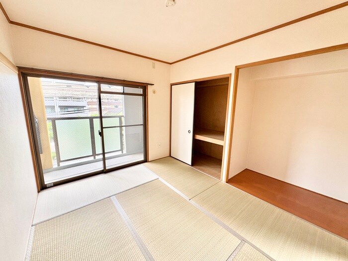 物件内観写真9　(居室)