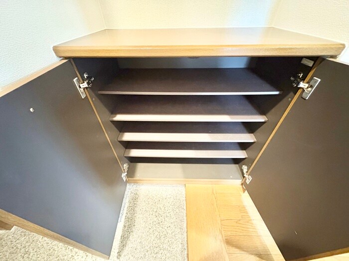 物件内観写真18　(靴箱)