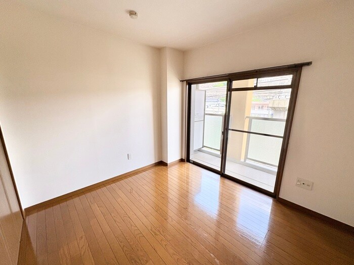 物件内観写真21　(居室)