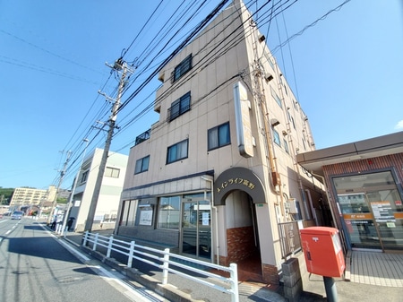 メインライフ富野外観写真