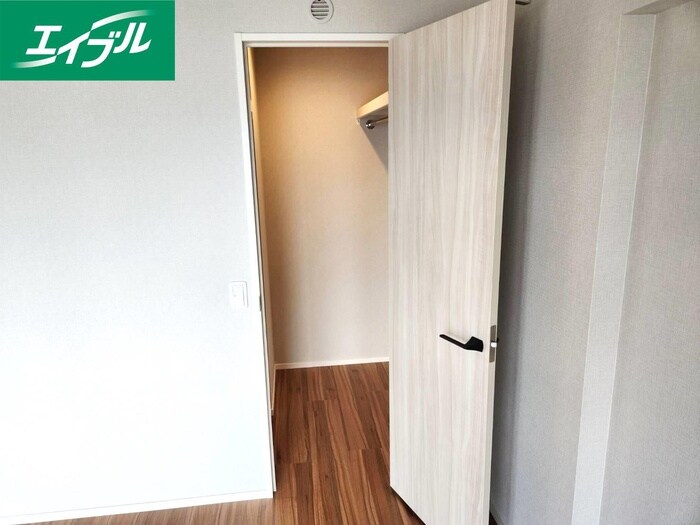 物件内観写真8　(収納)