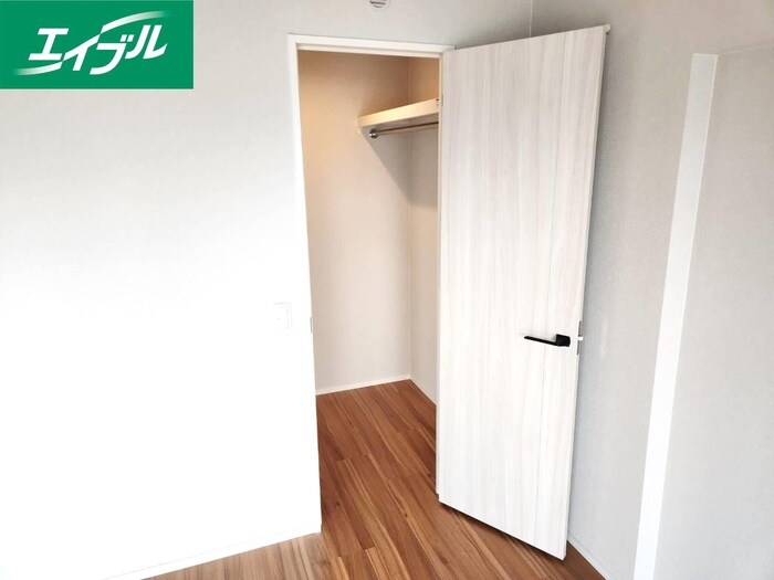 物件内観写真8　(収納)