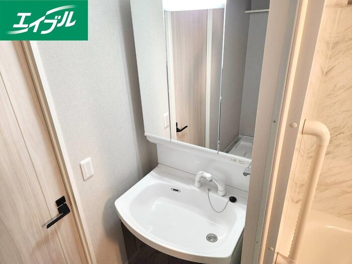 物件内観写真12　(洗面)