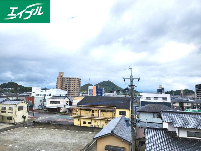 物件内観写真16　(室内からの展望)