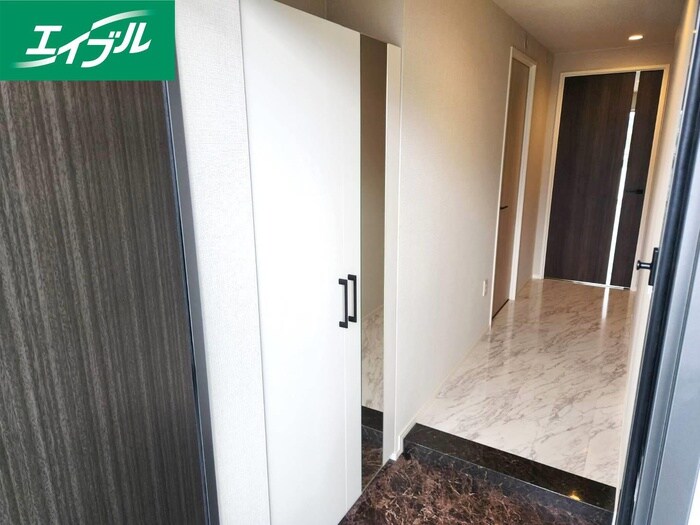 物件内観写真18　(靴箱)