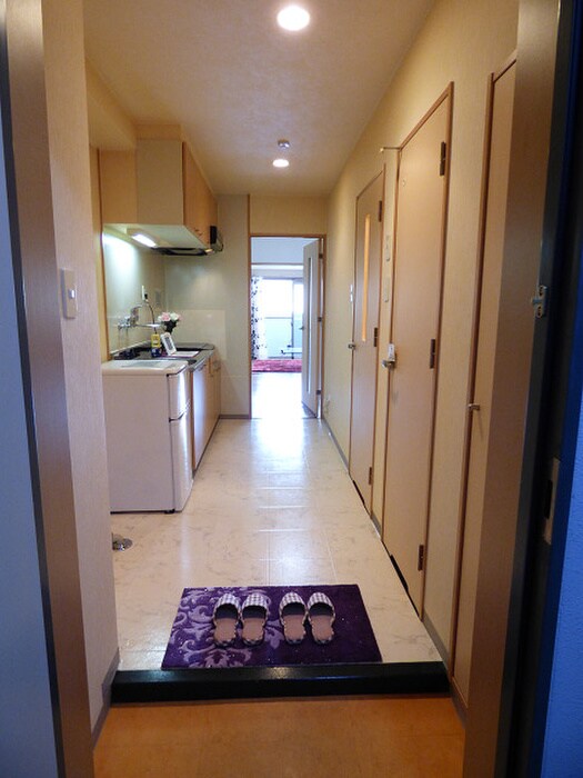 物件内観写真10　(玄関)